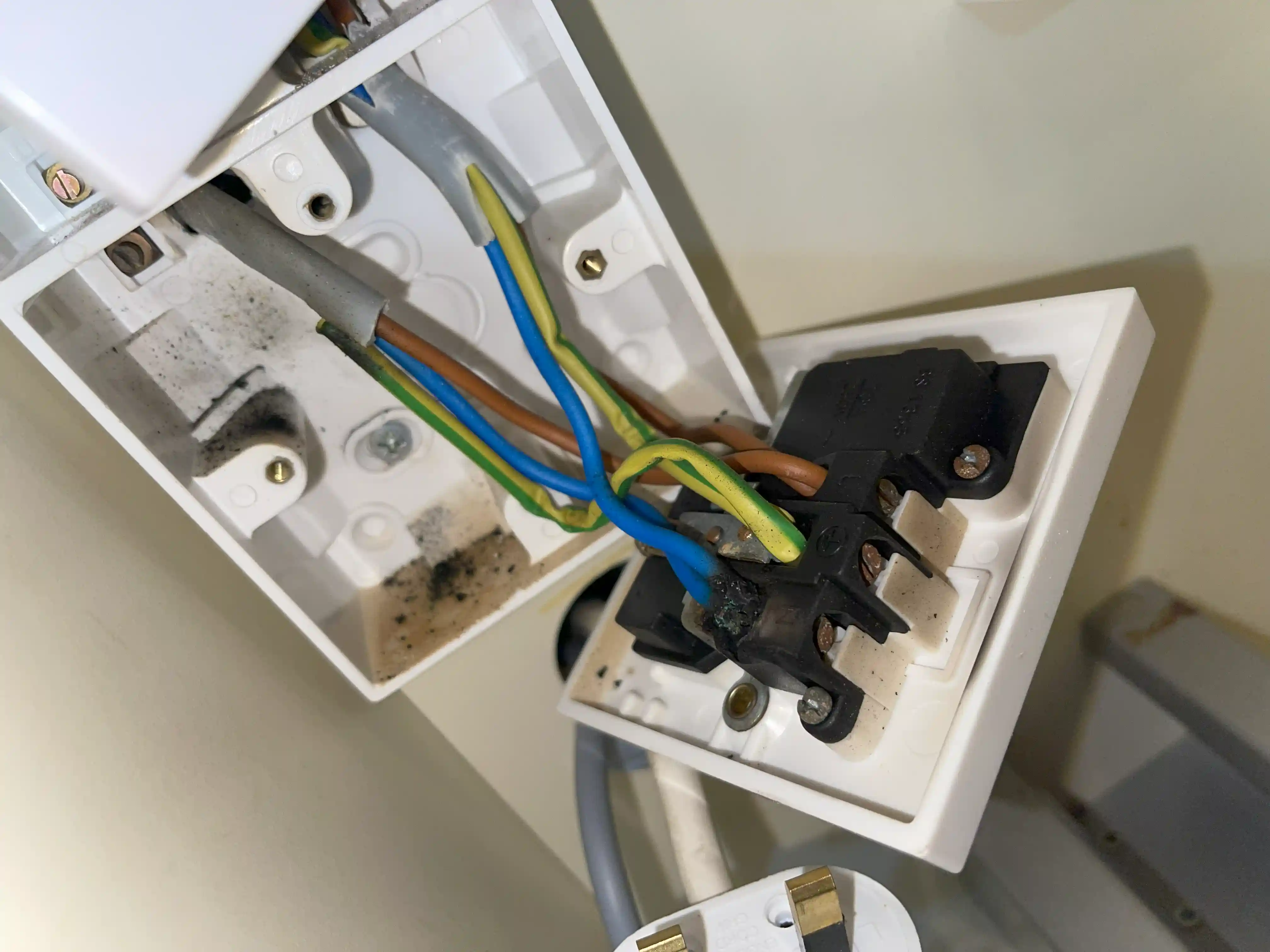 24 Hours Emergency Electrician near Bognor Regis